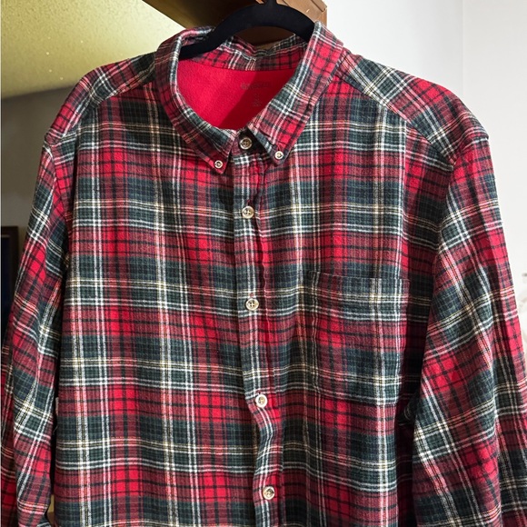 Men's Big and Tall Red Plaid Flannel Shirt - Picture 2 of 5